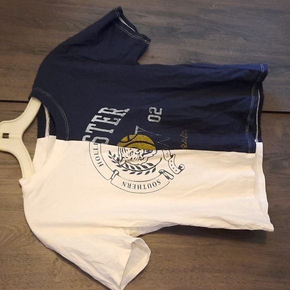 Hollister Other - Hollister t shirt